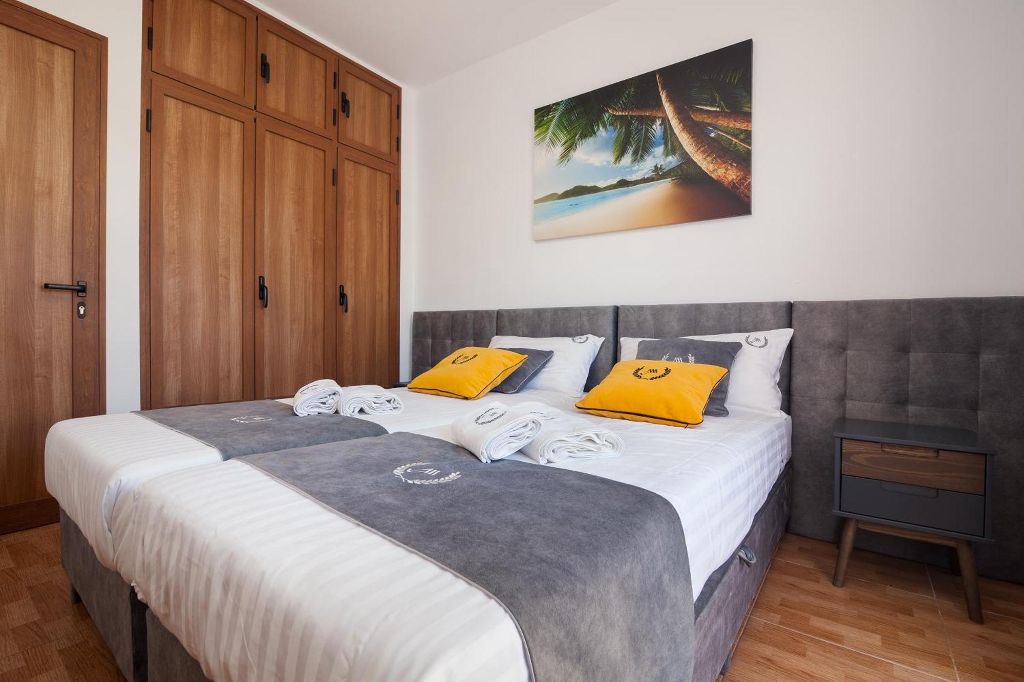Apartament Orlando アデヘ エクステリア 写真